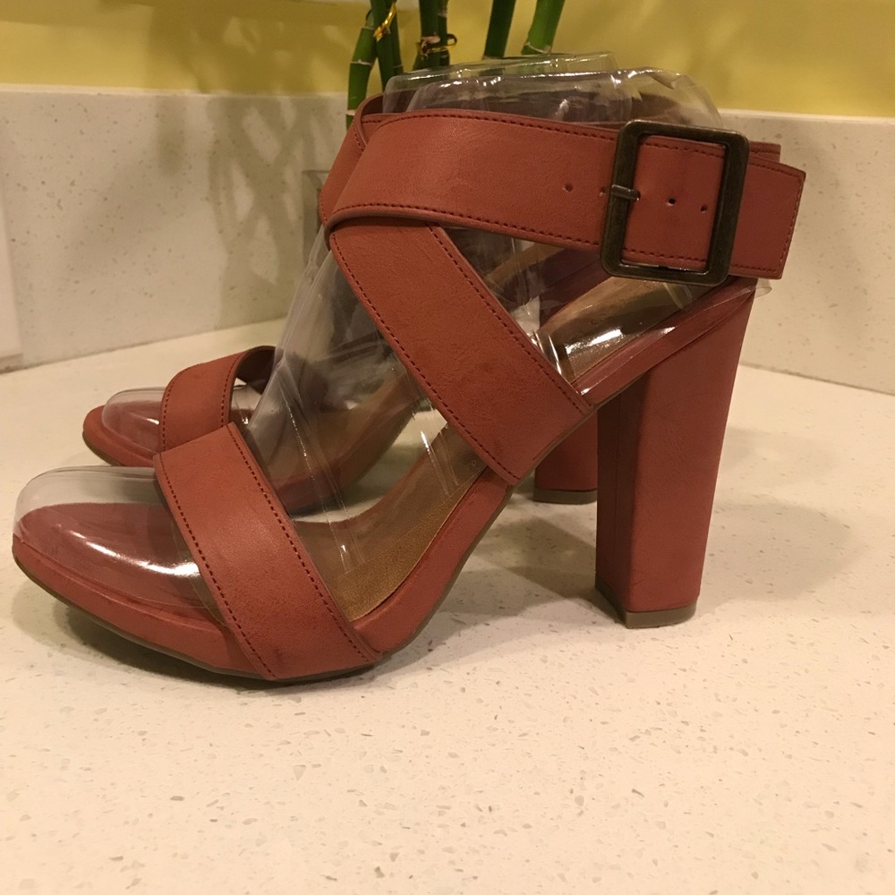 New Mocha Heels one left! - Picture 3 of 6